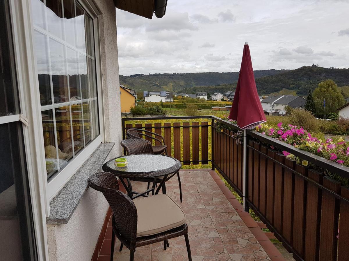 Ferienweinhaus Roemer-Knodt Kröv Esterno foto