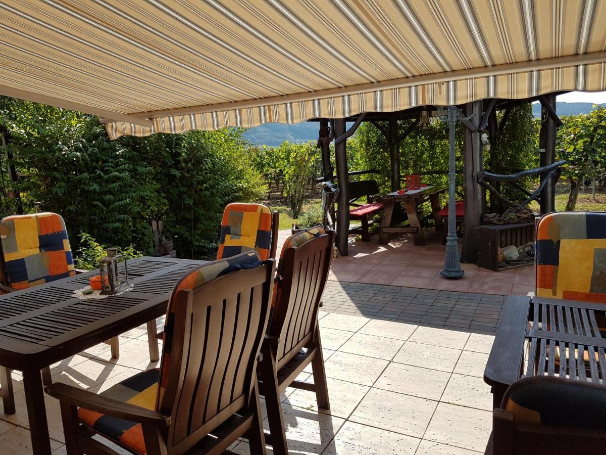 Ferienweinhaus Roemer-Knodt Kröv Esterno foto