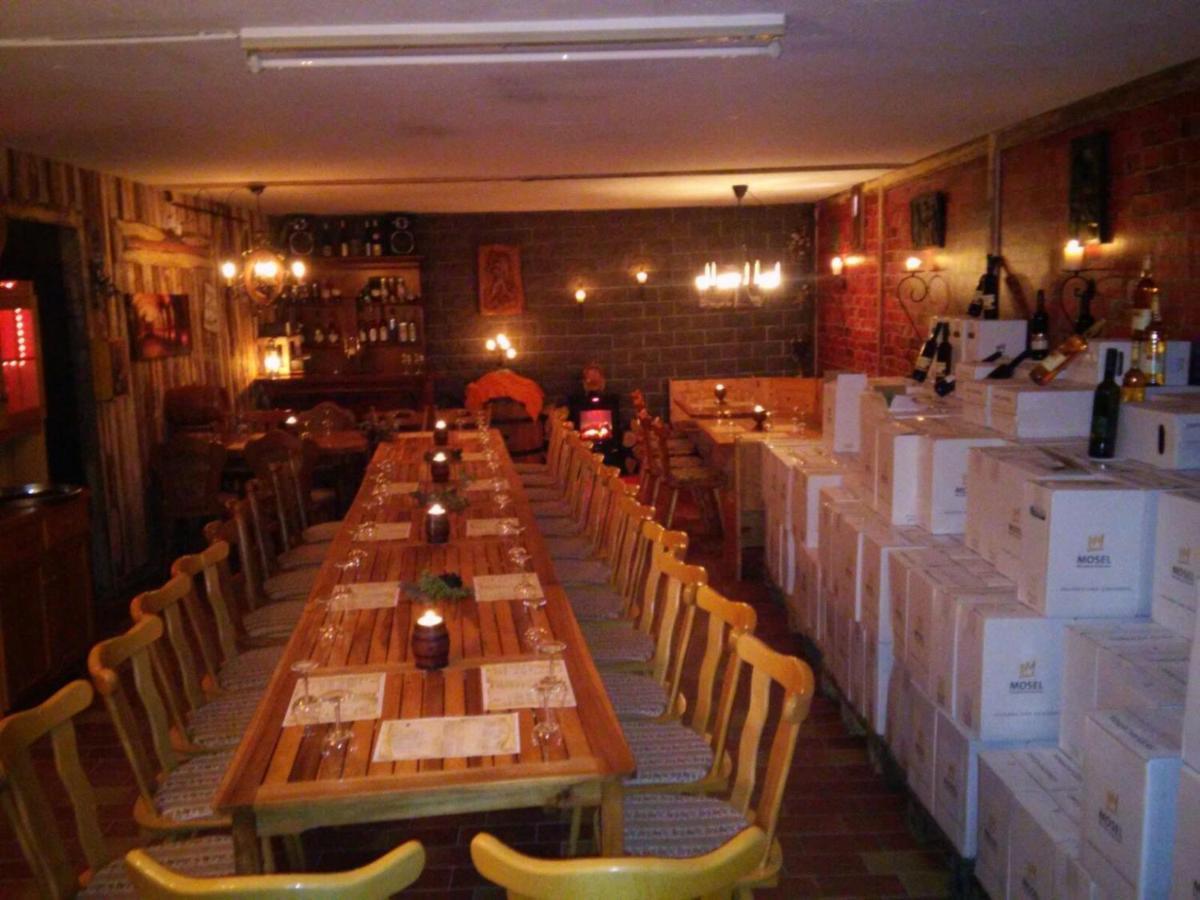 Ferienweinhaus Roemer-Knodt Kröv Esterno foto