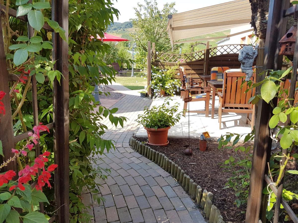 Ferienweinhaus Roemer-Knodt Kröv Esterno foto
