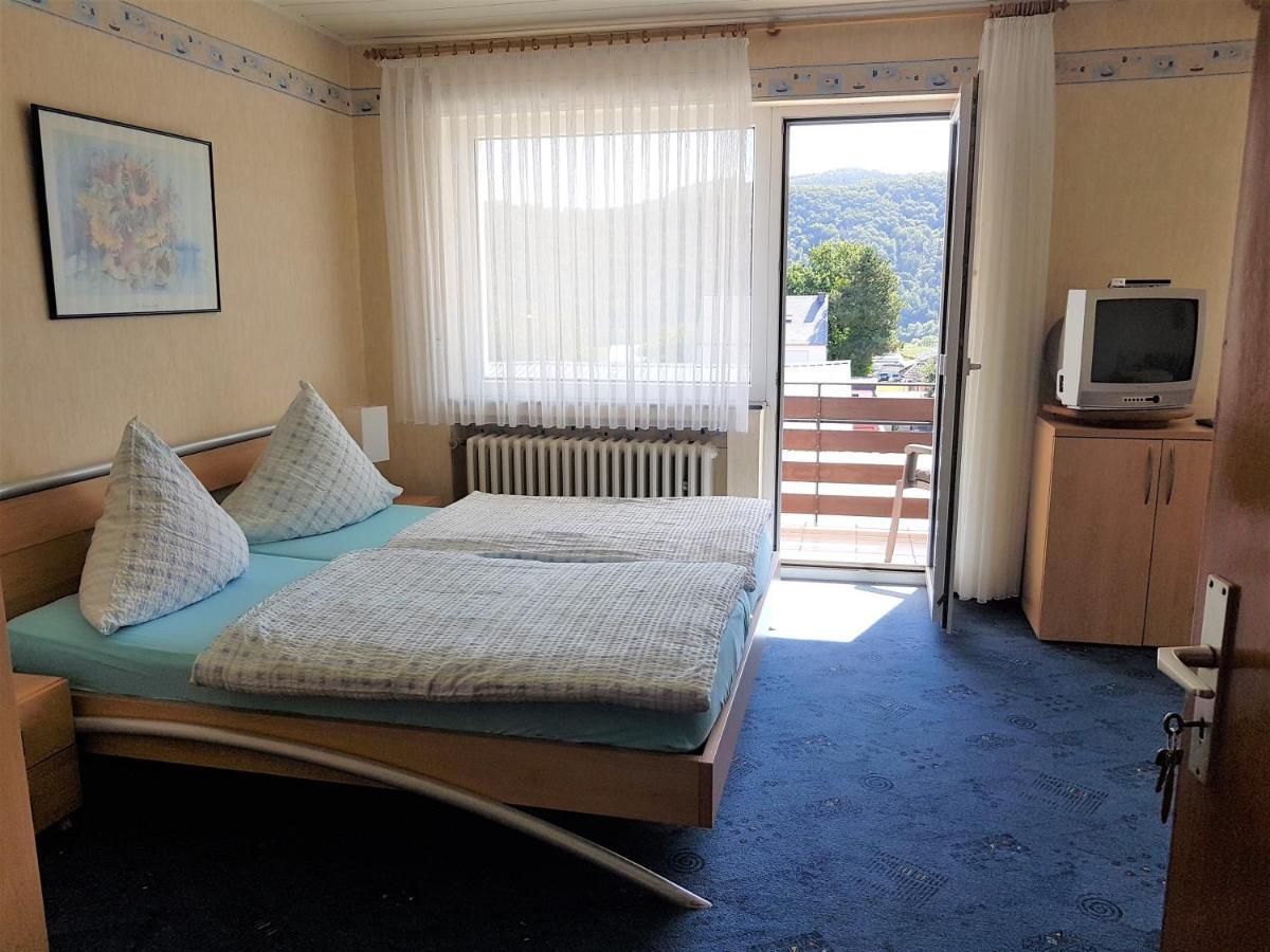 Ferienweinhaus Roemer-Knodt Kröv Esterno foto